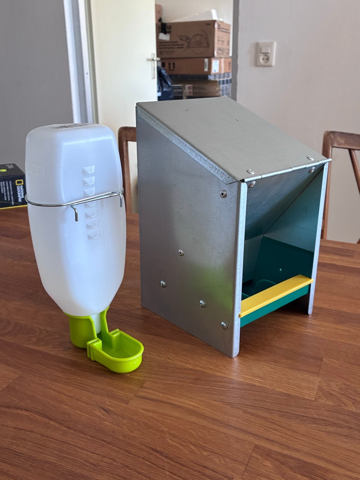 Automatische voederbak en drinkfles voor vogels, Ophalen, Nieuw, Drinken en Voederen