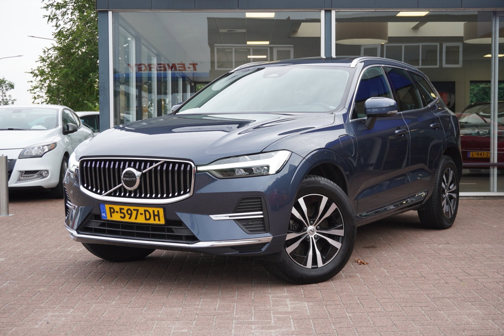 Volvo XC60 2.0 T6 Plug-in hybrid AWD Inscription Expression, Auto's, Dealer onderhouden, Gebruikt, 4 cilinders, 1969 cc