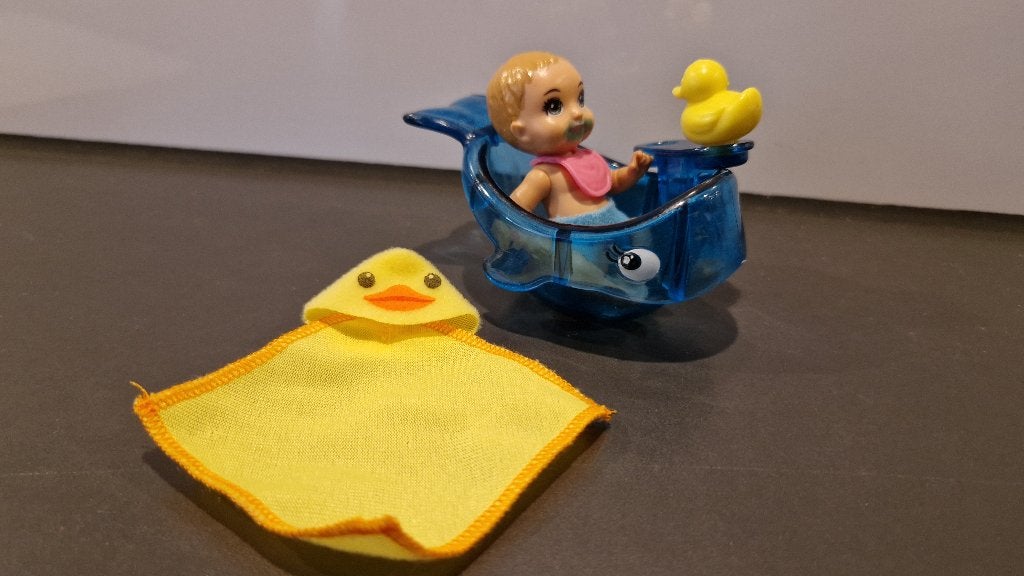 barbie accessoires baby in bad, Ophalen of Verzenden, Zo goed als nieuw, Barbie