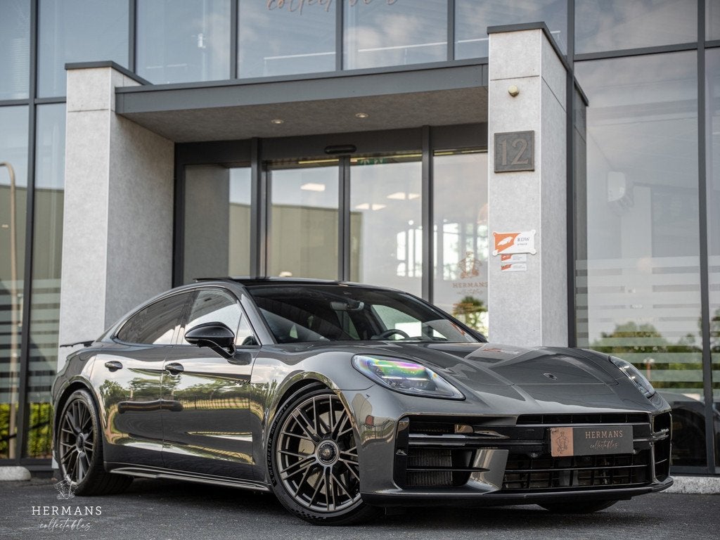Porsche Panamera 4.0 Turbo E-Hybrid / 1st owner / Active Rid, Auto's, Porsche, Gebruikt, Vierwielaandrijving, Hybride Elektrisch/Benzine