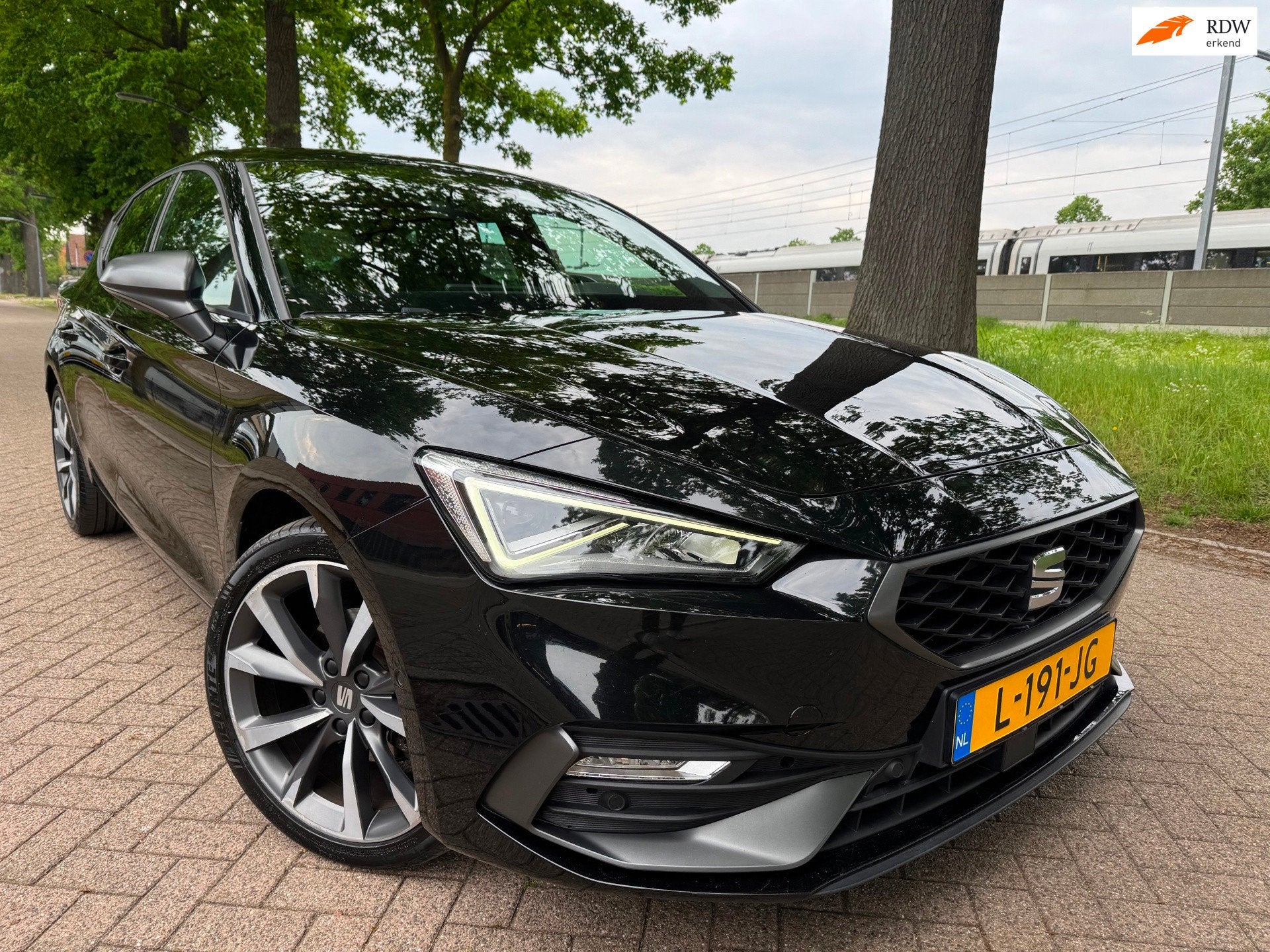 Seat Leon 1.0 eTSI FR-Edition 2021 DSG Led, Auto's, Gebruikt, Euro 6, Leon, Origineel Nederlands