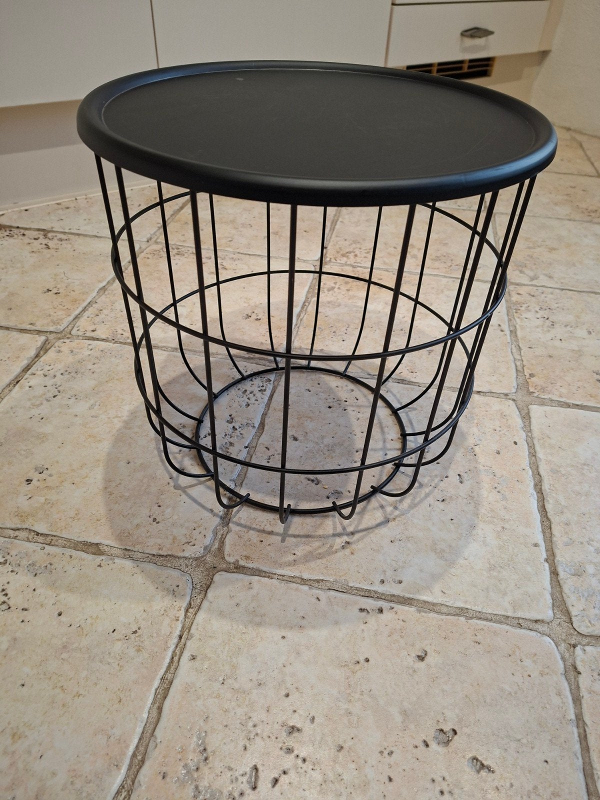 Zwart metalen bijzettafel met opbergruimte, 45 tot 60 cm, Minder dan 55 cm, Gebruikt, Modern, Industrieel