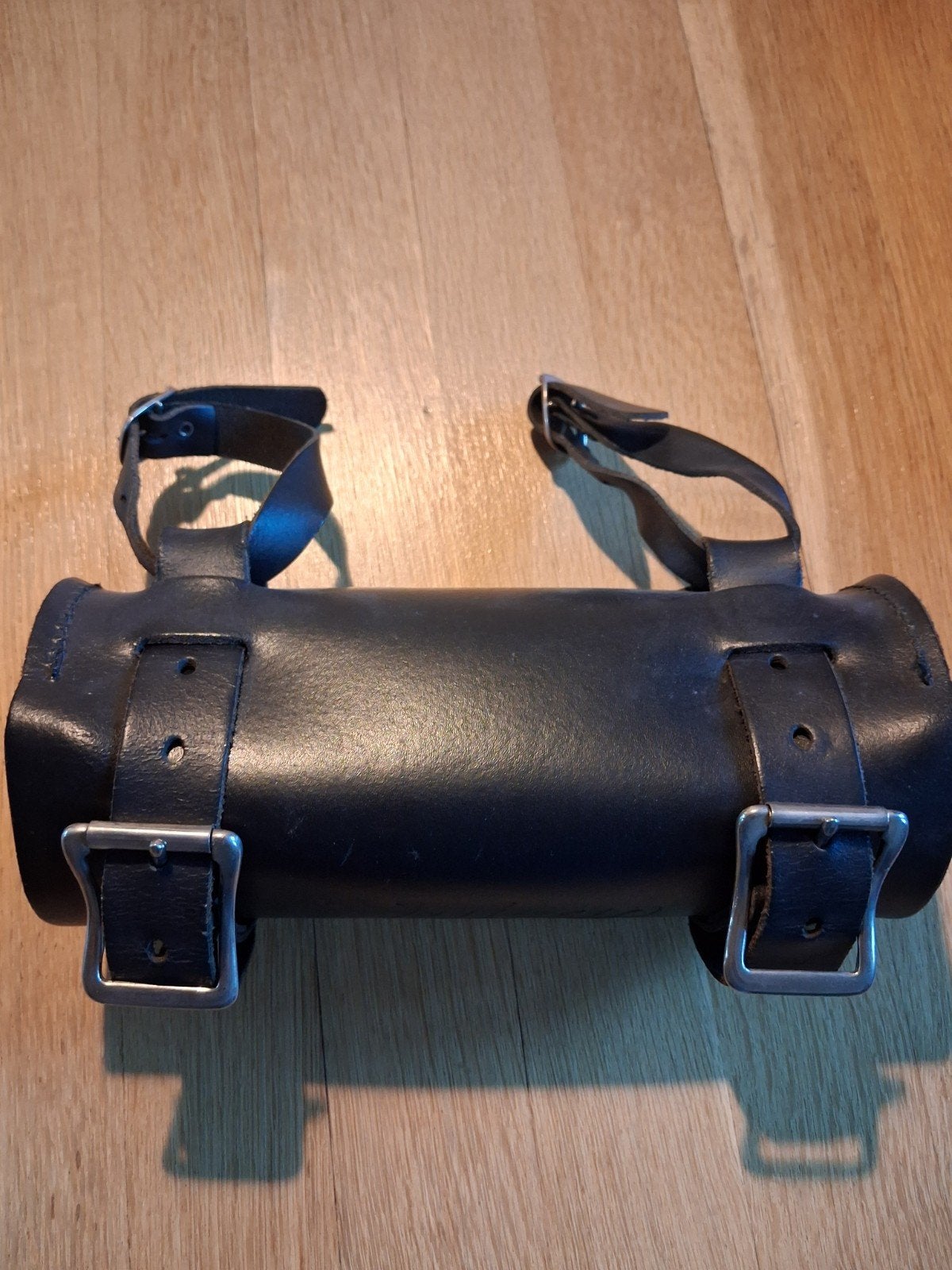 Leren gereedschapsrol / zadeltas voor motor of fiets, Ophalen, Gebruikt, Onbekend
