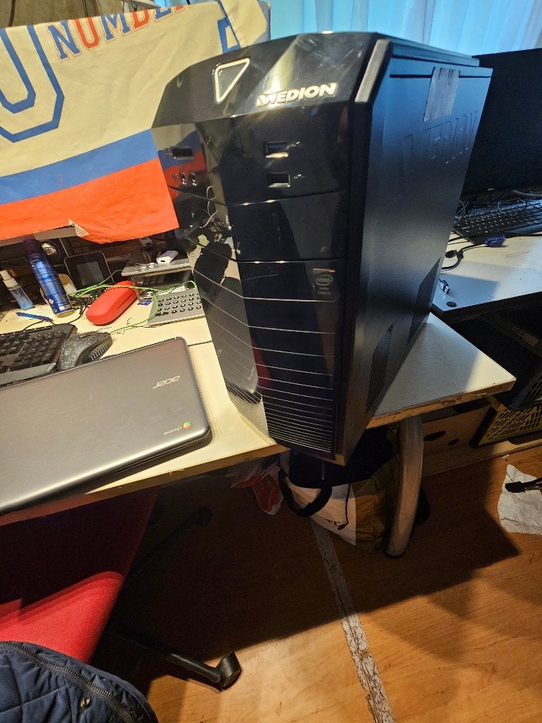 Desktop PC i5 12GB Ram SSD Windows 11 64bit Pro, Ophalen of Verzenden, Zo goed als nieuw