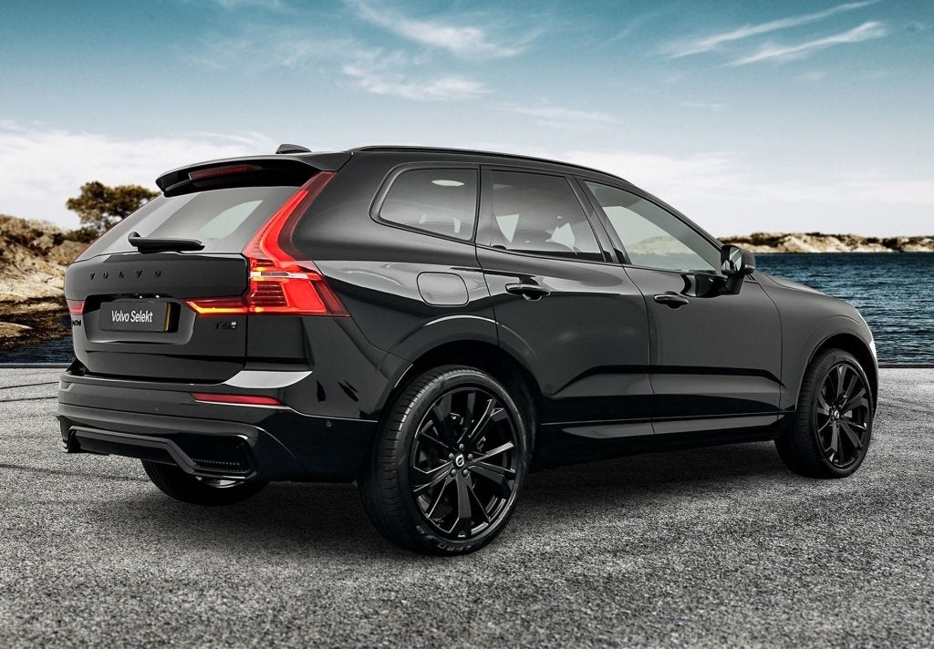 Volvo XC60 T6 398PK Recharge Ultra Black Edition| Pano| 360C, Automaat, Gebruikt, Zwart, Bedrijf