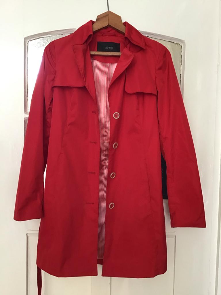 Erg mooie rode trenchcoat, maat 36, Ophalen of Verzenden, Zo goed als nieuw, Maat 36 (S), Rood