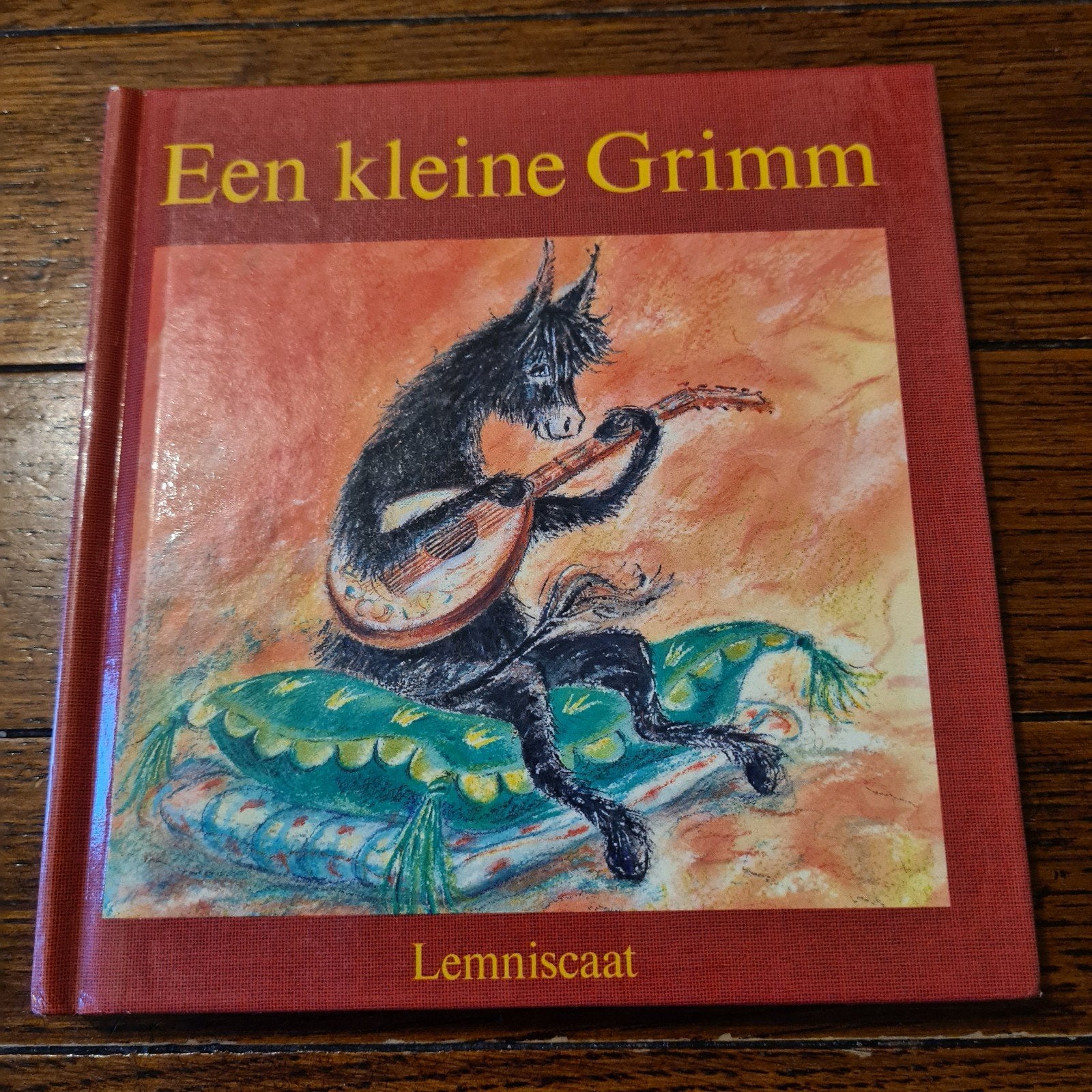 J. Grimm - Een kleine Grimm, Ophalen of Verzenden, Zo goed als nieuw, J. Grimm; W. Grimm