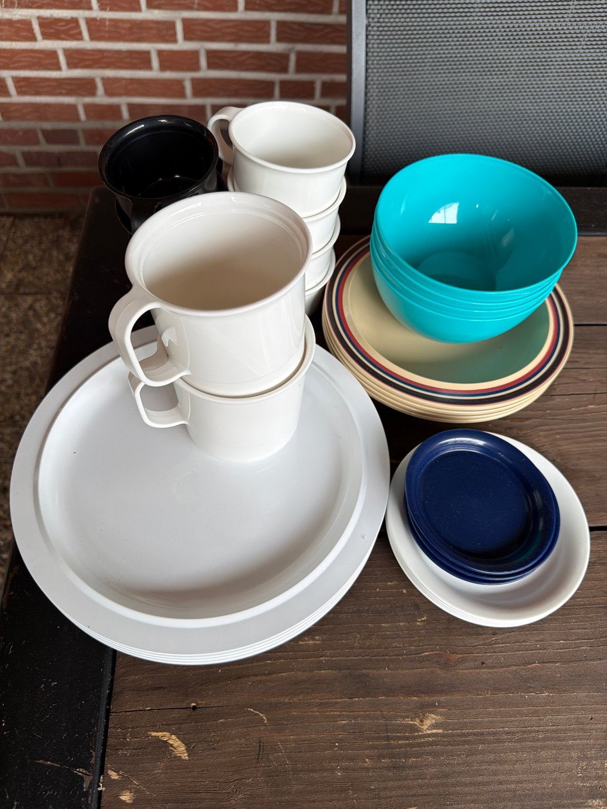 Camping servies: borden, kommen en mokken, Ophalen, Gebruikt