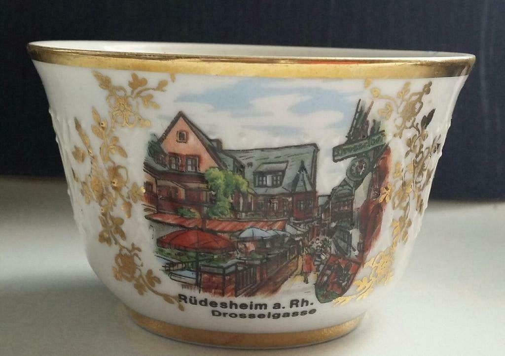 rudesheim drosselgasse potje, Ophalen of Verzenden, Zo goed als nieuw, Porselein, Overige typen