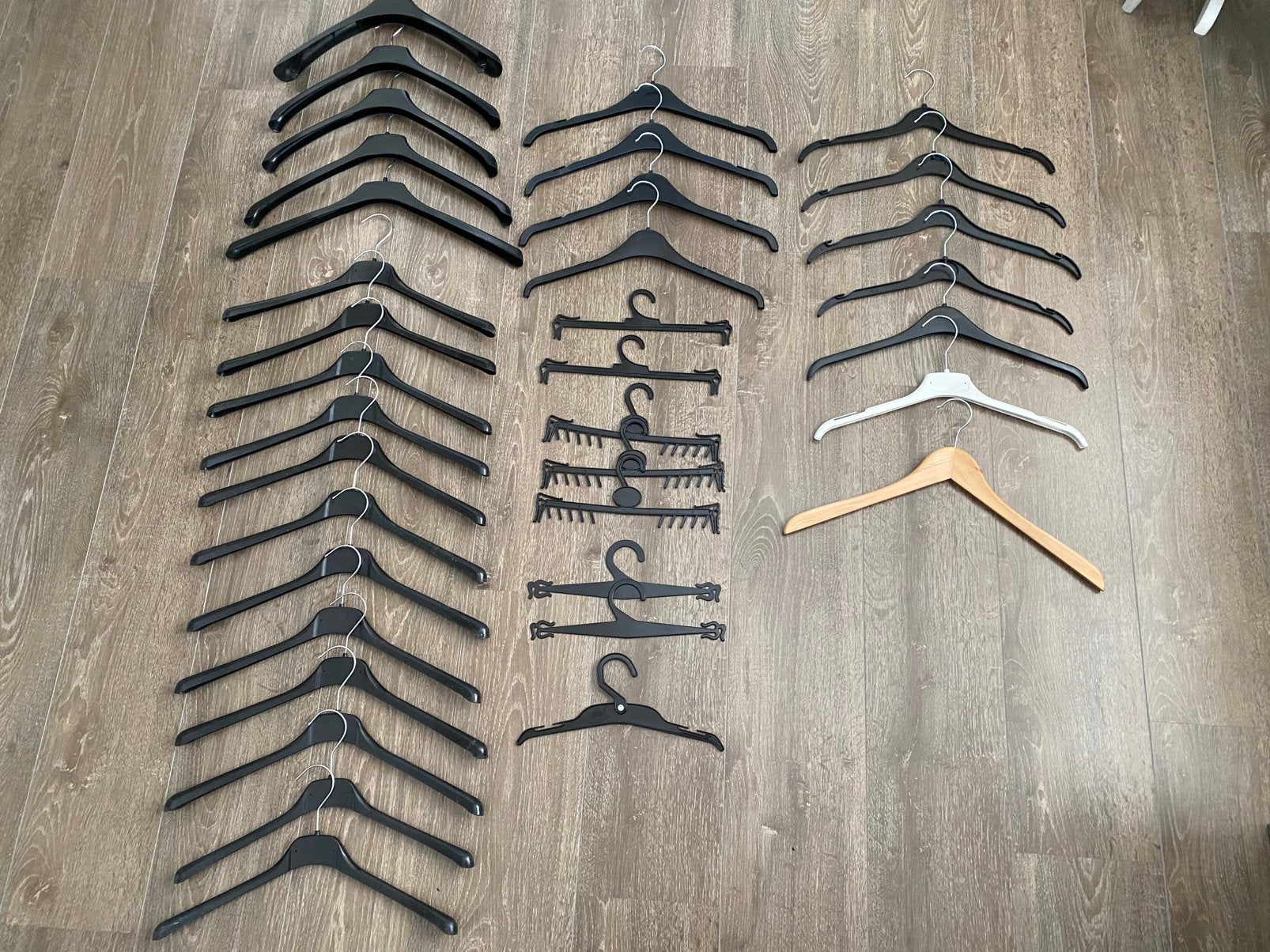 36 kledinghangers, Kleding | Dames, Kledinghangers, Ophalen of Verzenden, Zo goed als nieuw, Kunststof, Kinderen en Volwassenen