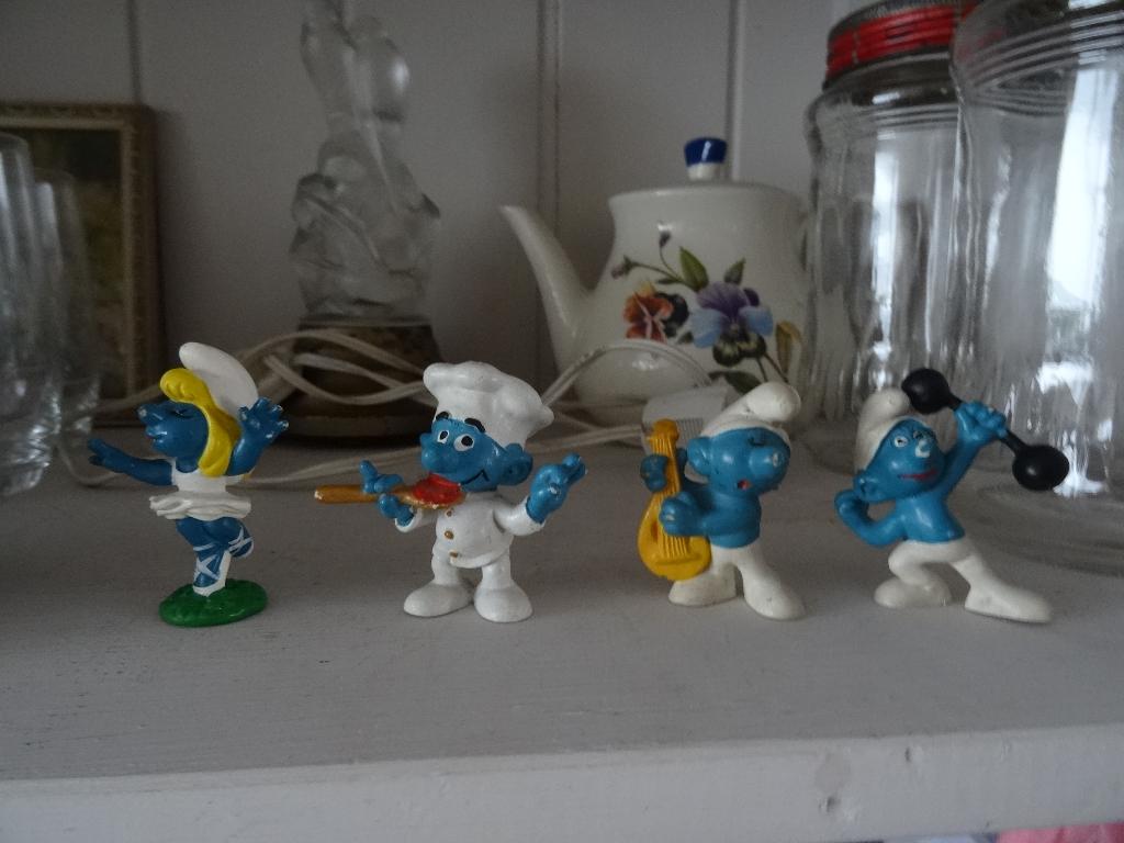 4x Oude smurf, Verzamelen, Smurfen, Ophalen, Gebruikt, Overige Smurfen, Poppetje, Figuurtje of Knuffel