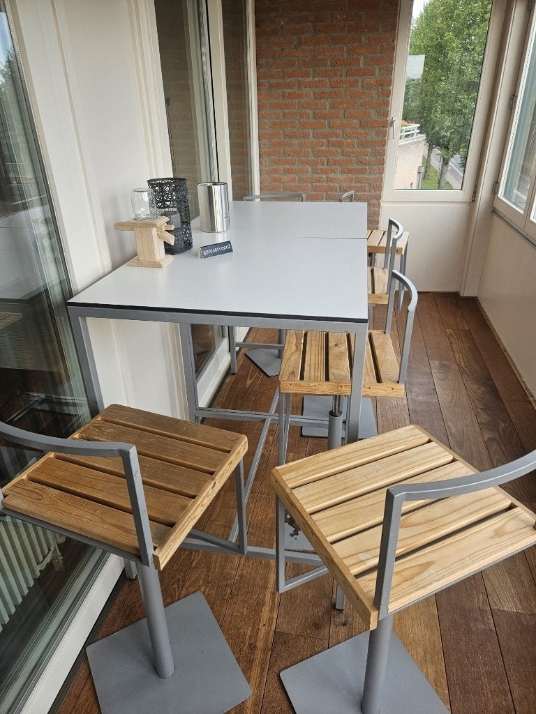 Barset, 1 kruk, Ophalen, Hout