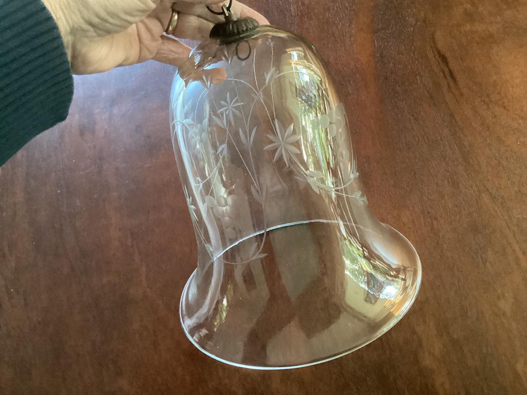 Geslepen Kristallen.Stolp/bel/Klok. Met floraal motief., Antiek en Kunst, Antiek | Glas en Kristal, Ophalen of Verzenden