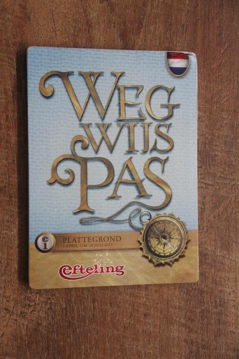 Efteling plattegrond 2011, Verzamelen, Efteling, Ophalen of Verzenden, Zo goed als nieuw, Button of Speldje