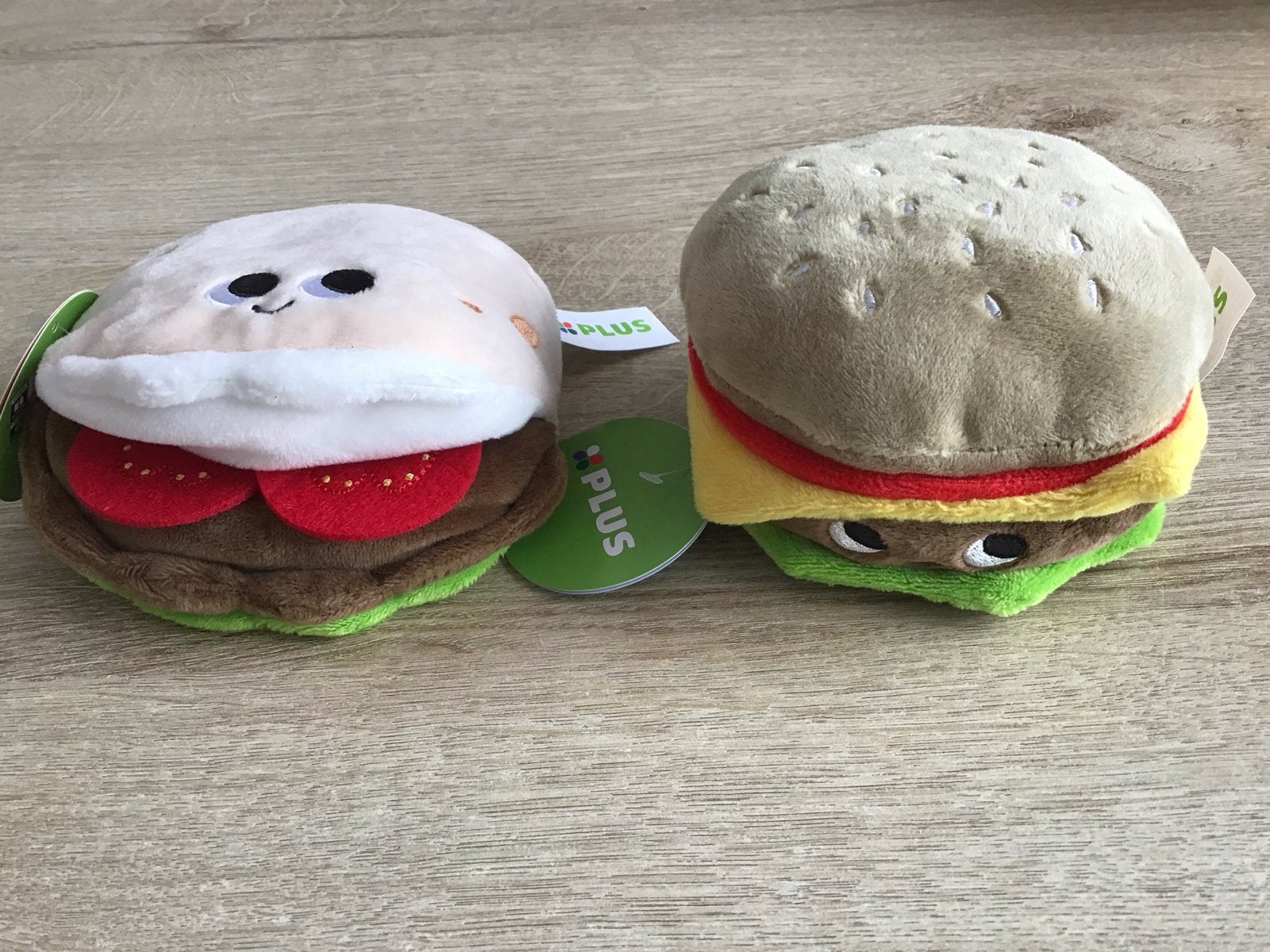 PLUS Knuffels: Hamburger en Broodje Ei (nieuw), Overige merken, Overige typen, Nieuw, Ophalen of Verzenden