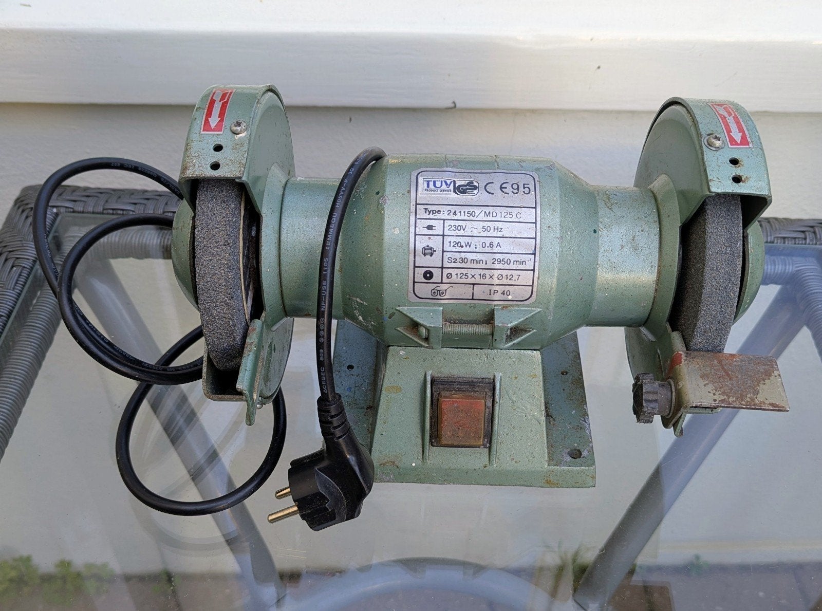 Dubbele slijpmachine, Ophalen, Minder dan 700 watt, Werkbankslijpmachine