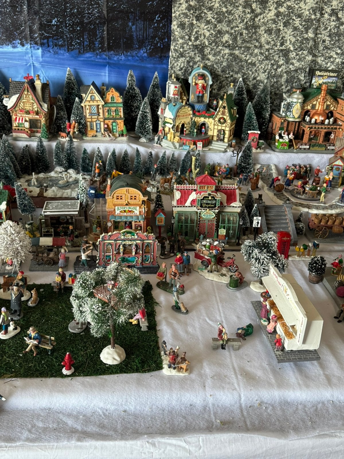 Compleet (kerst)dorp met veel extra’s aangeboden, Diversen, Kerst, Ophalen, Zo goed als nieuw