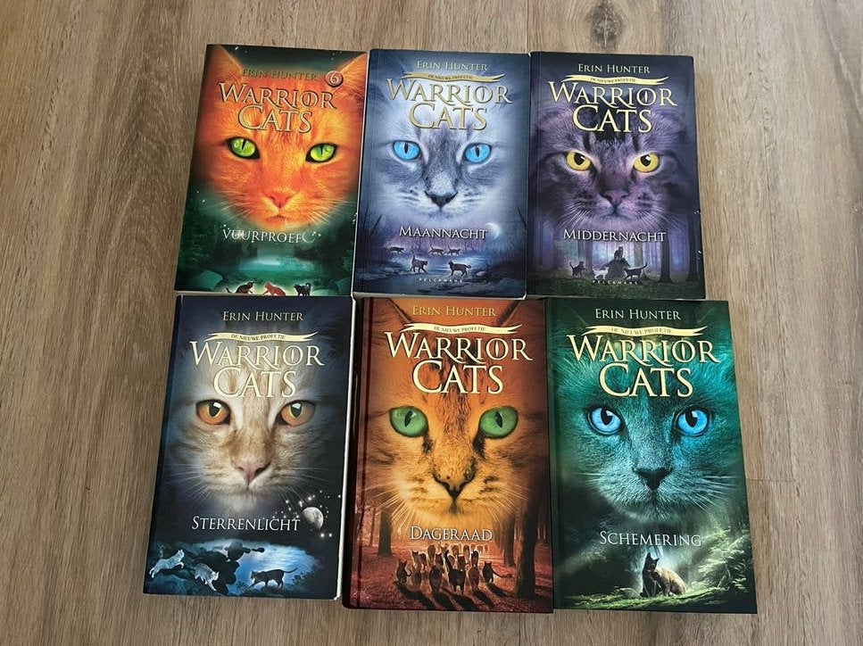 Warrior cats boeken, Boeken, Ophalen of Verzenden, Gelezen