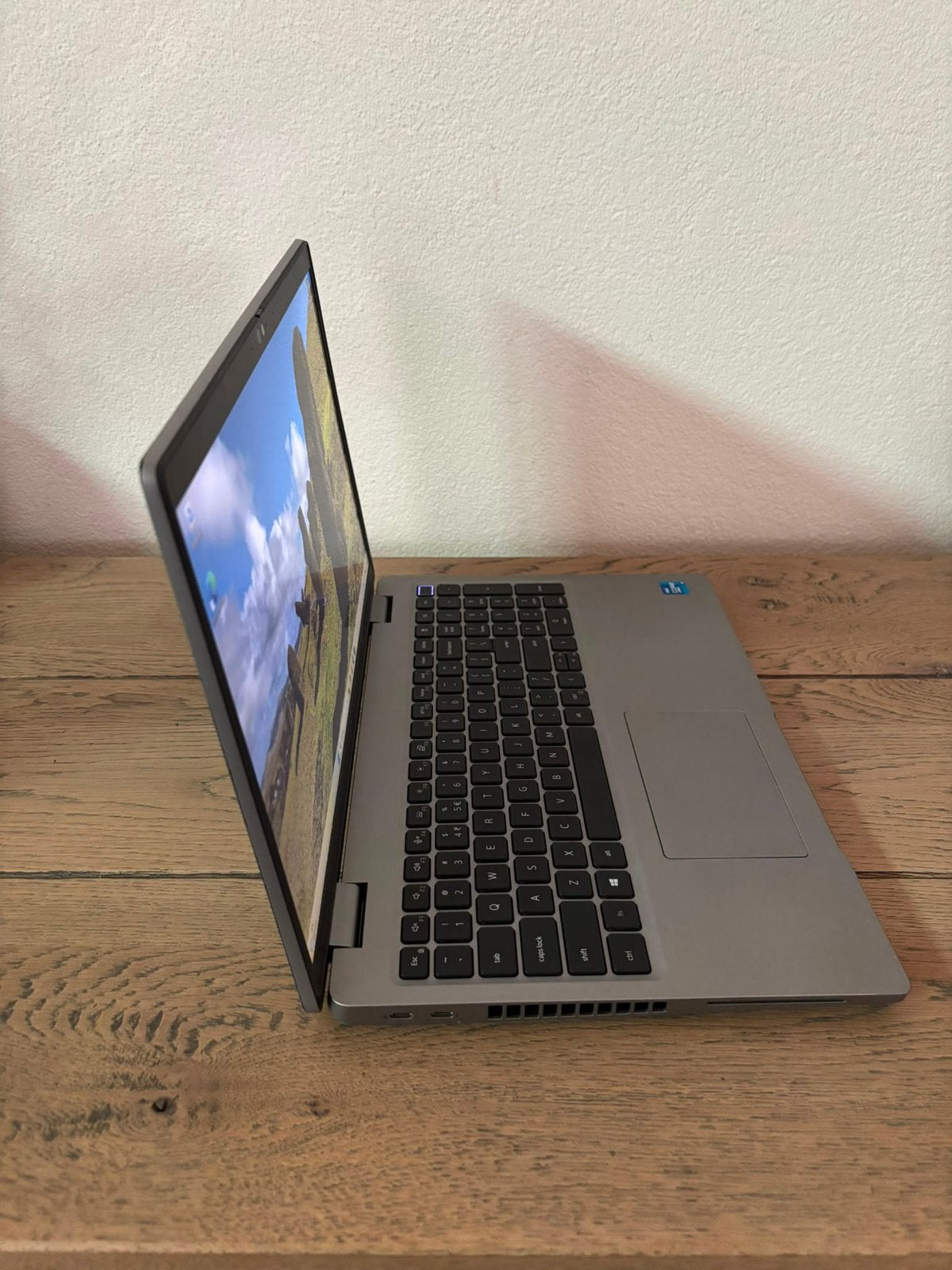 Dell Latitude 5520 | i5-1145G7 | 16GB | 256GB SSD | Win 11, Computers en Software, UK, Refurbished, Support@dell.com, Ophalen of Verzenden
