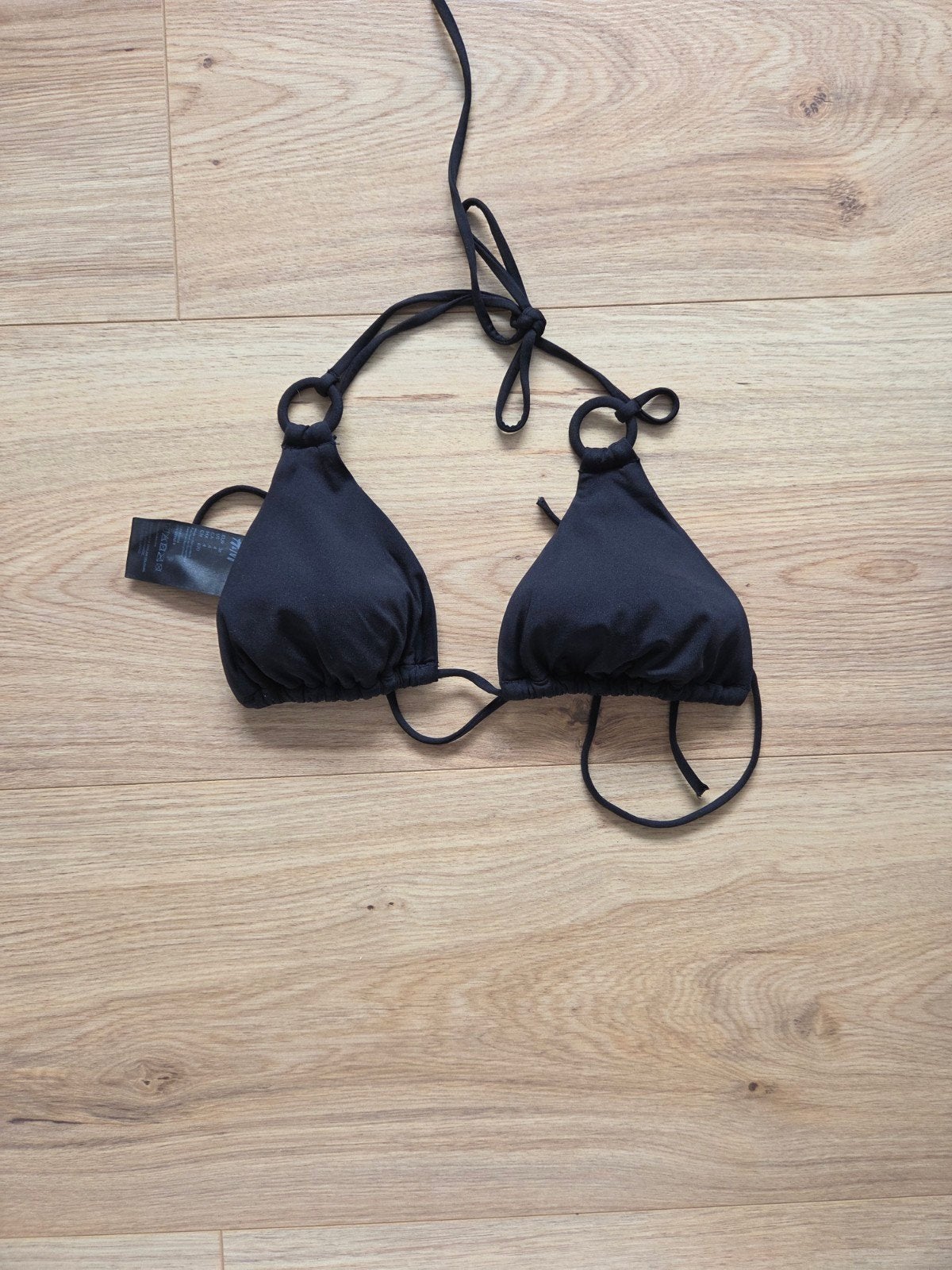 Bikini top H&M, maat 36, H&M, Zwart, Ophalen of Verzenden, Zo goed als nieuw