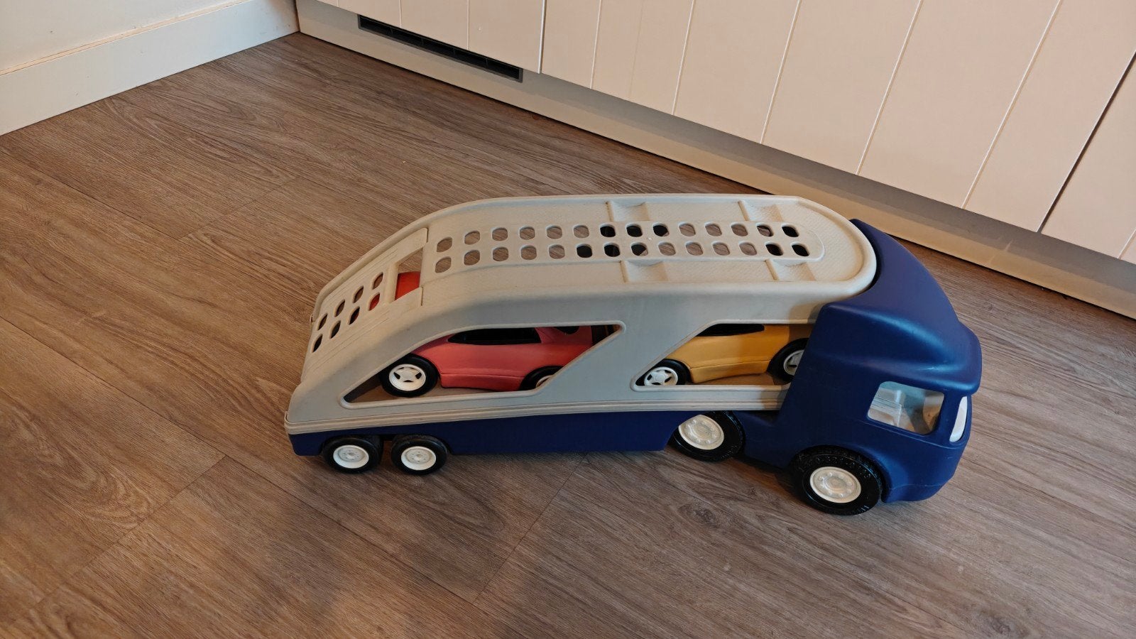 Autotransporter met 2 auto's - Speelgoed vrachtwagen, Ophalen, Gebruikt