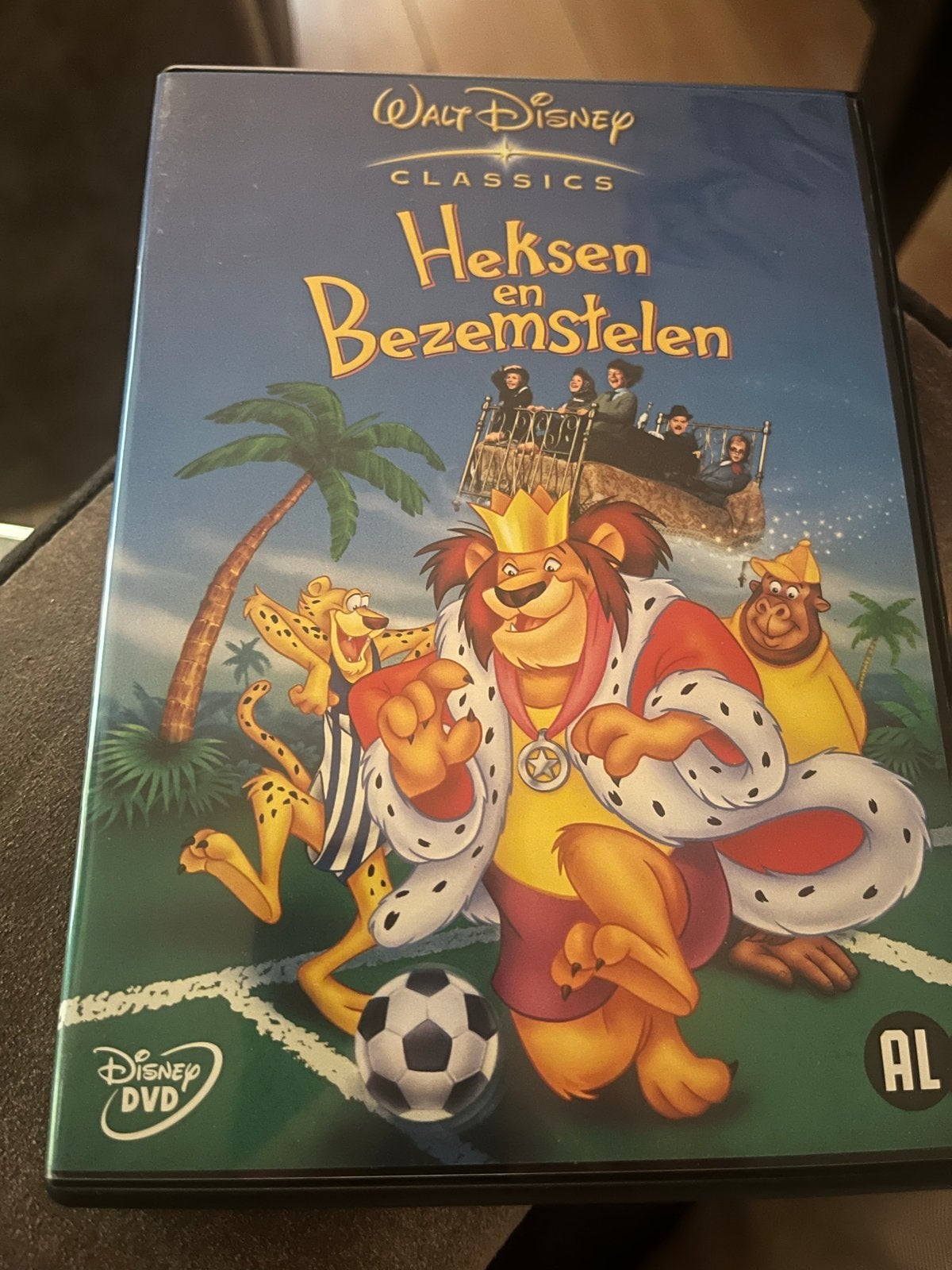 Walt Disney Classics: Heksen en Bezemstelen DVD, Alle leeftijden, Nederlands, Ophalen of Verzenden, Familie