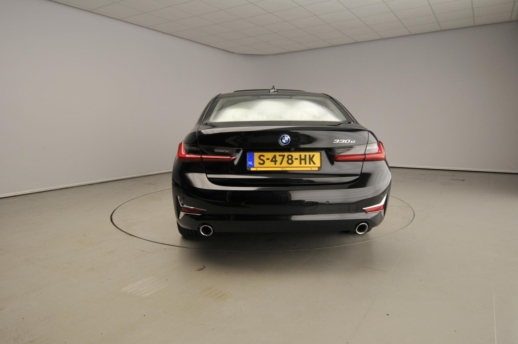 BMW 3 Serie Sedan 330e | Laserlicht | Leder | HUD | Sportsto, Auto's, Achterwielaandrijving, Gebruikt, Euro 6, 4 cilinders