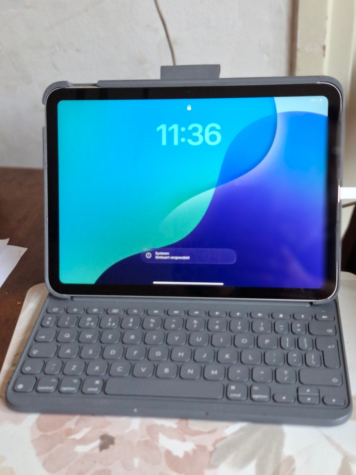 iPad A16 128 GB wifi&E-sim