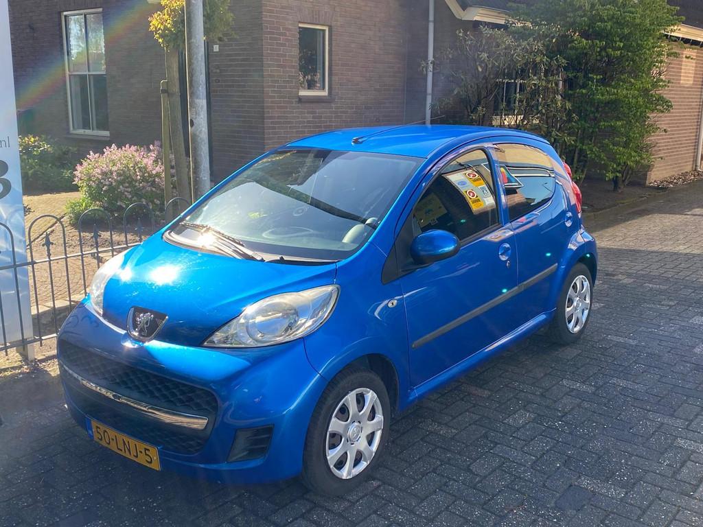 Peugeot 107 1.0-12V XS (bj 2010), Auto's, Voorwielaandrijving, 12 maanden, Stof, Gebruikt