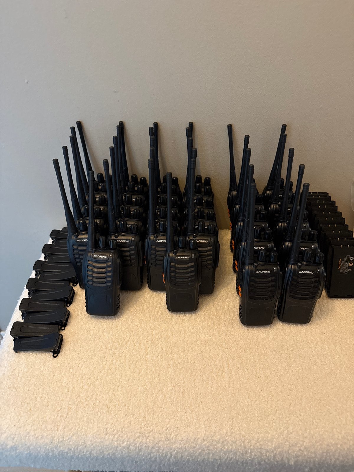 32x Baofeng BF-888S Portofoons met accessoires, Gebruikt, Ophalen of Verzenden, Portofoon of Walkie-talkie, Met broekklem