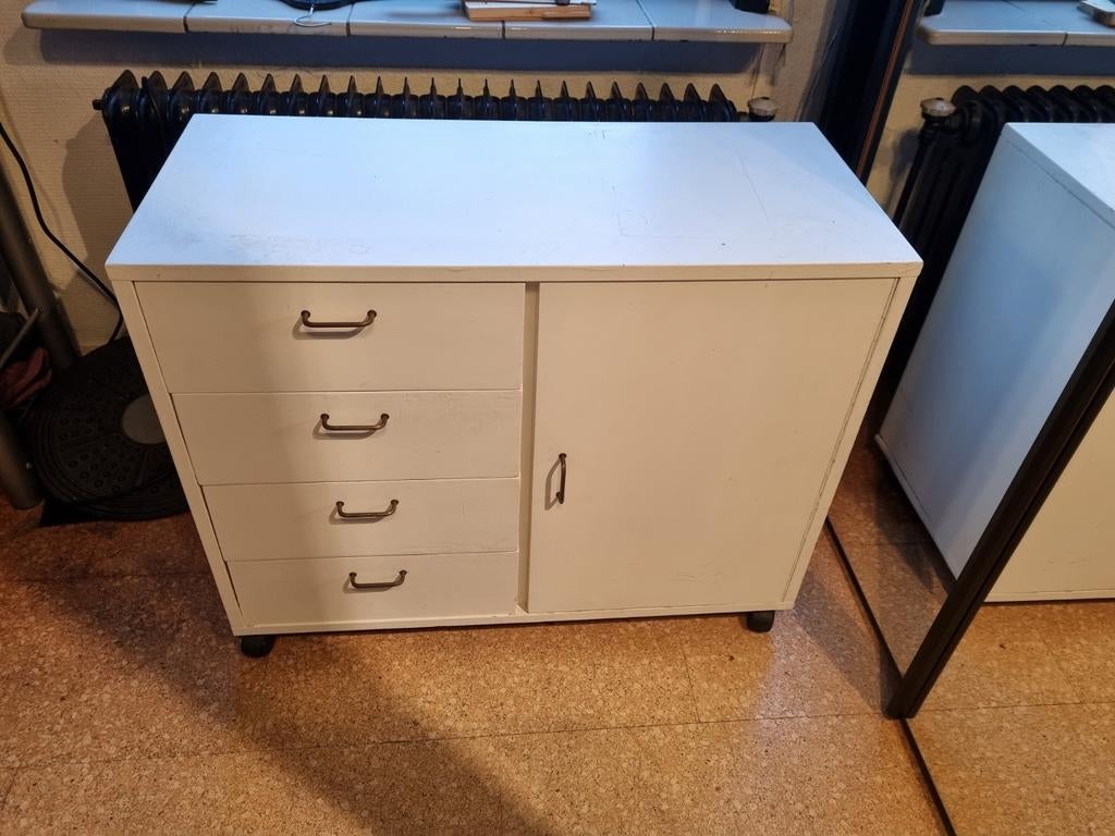 Wit ladekastje met deur en wieltjes, Huis en Inrichting, Ophalen, Gebruikt