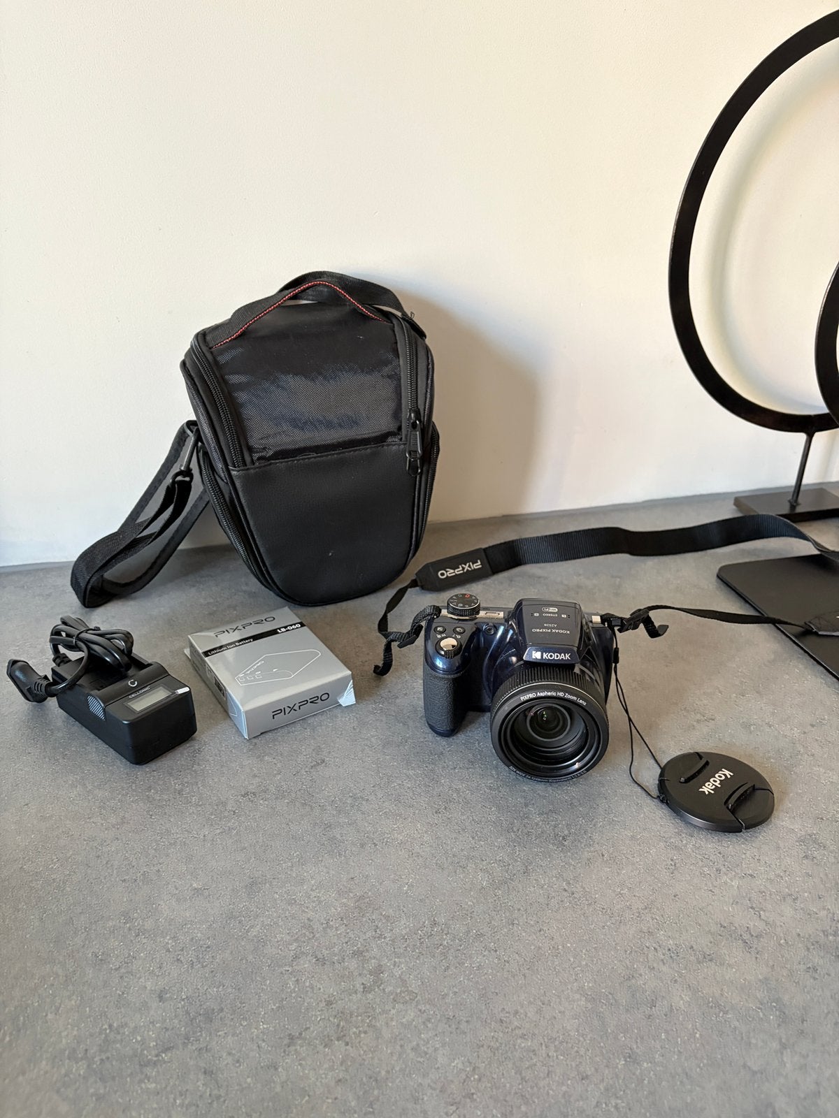 Kodak pixpro AZ528, Ophalen, Zo goed als nieuw, Kodak, 8 keer of meer