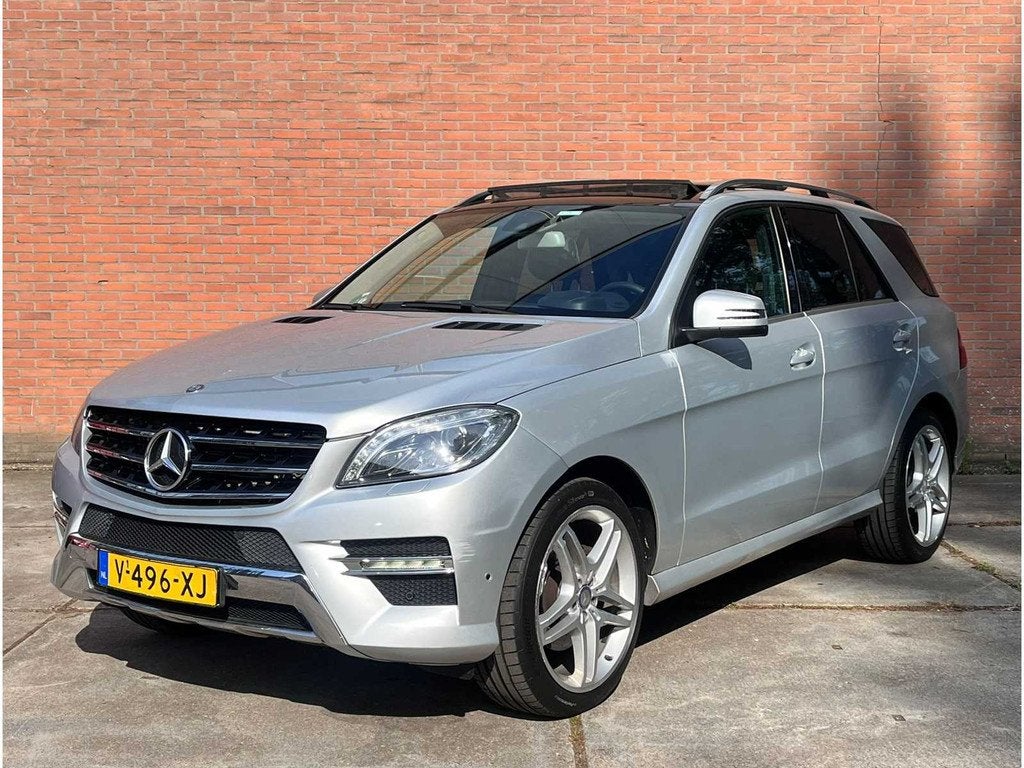 Mercedes-Benz ML 350 BLUETEC 4MATIC Automaat, V-496-XJ, Auto's, Mercedes-Benz, 2240 kg, Gebruikt, Euro 6, Overige carrosserieën