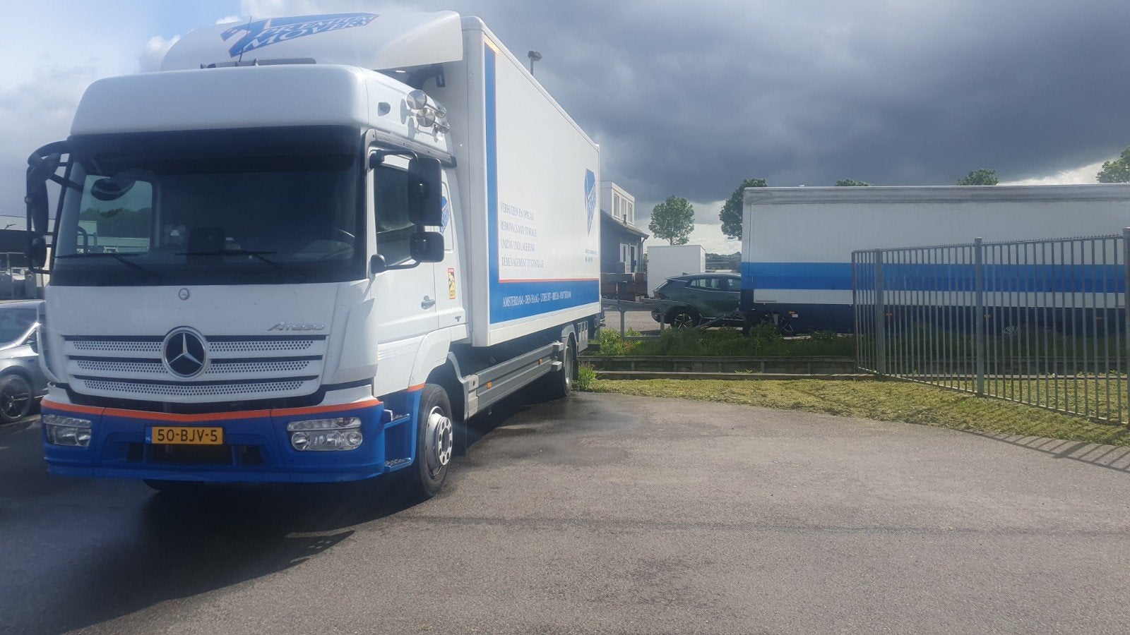 Mercedes atego 1224 slaapcabine bak 42 m3, Automaat, Wit, Mercedes-Benz, Bedrijf