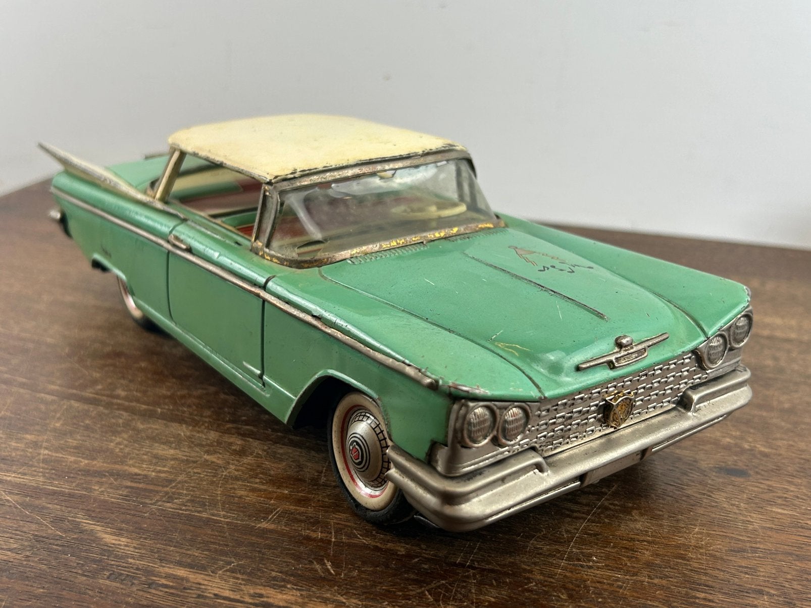 Ichiko IK60 Buick Hardtop met Claxon made in Japan, Ophalen of Verzenden