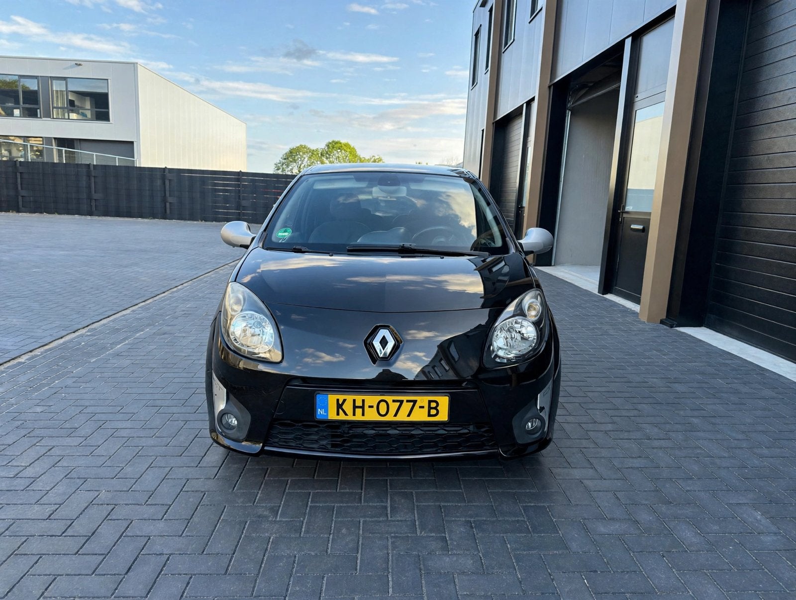 Renault Twingo 1.2 TCE 74KW 2009 Zwart, Voorwielaandrijving, Twingo, 40 €/maand, 4 cilinders