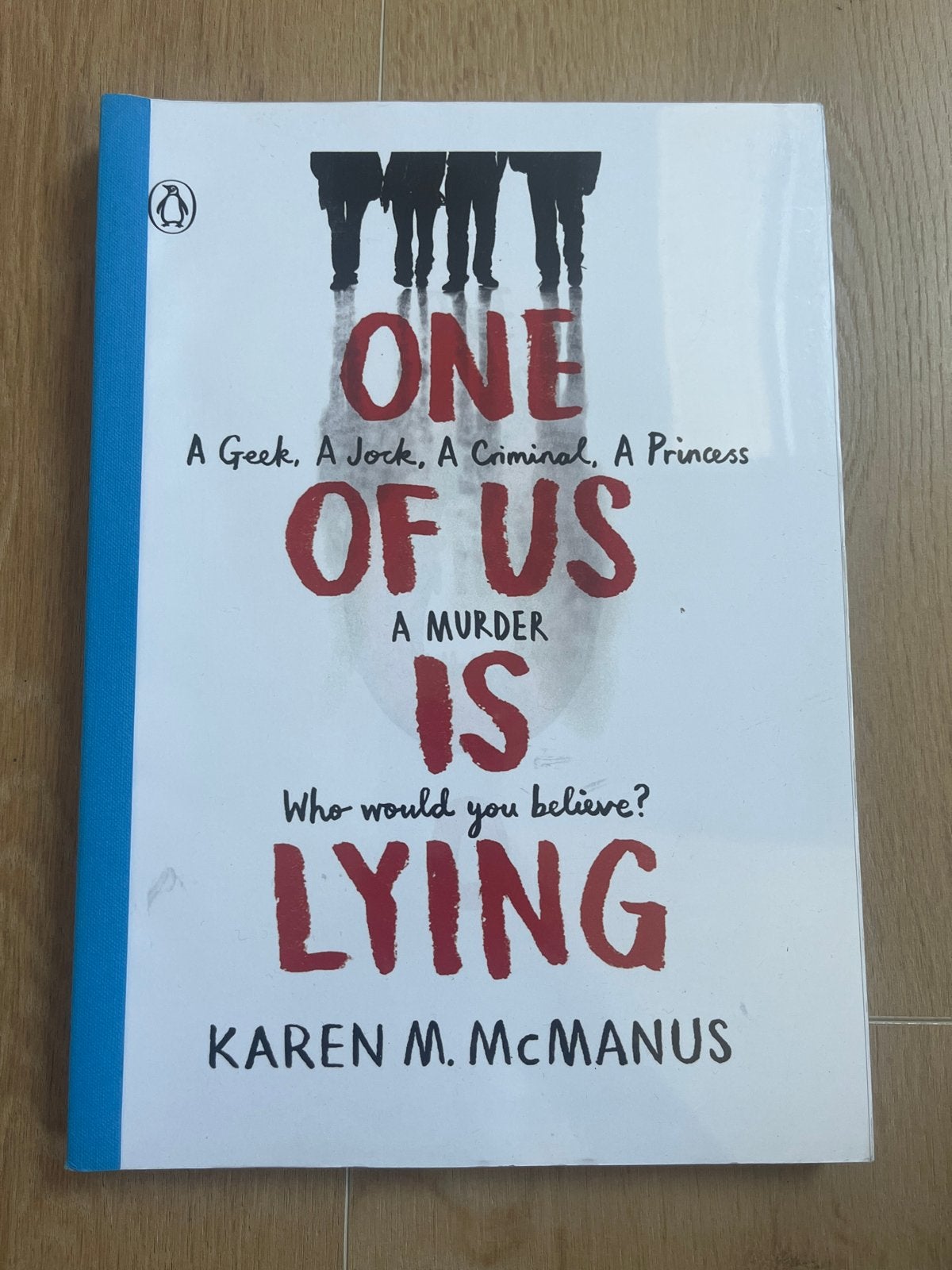 One of Us Is Lying - Bestseller in grote letterdruk, Ophalen of Verzenden, Gelezen, Tv-bewerking