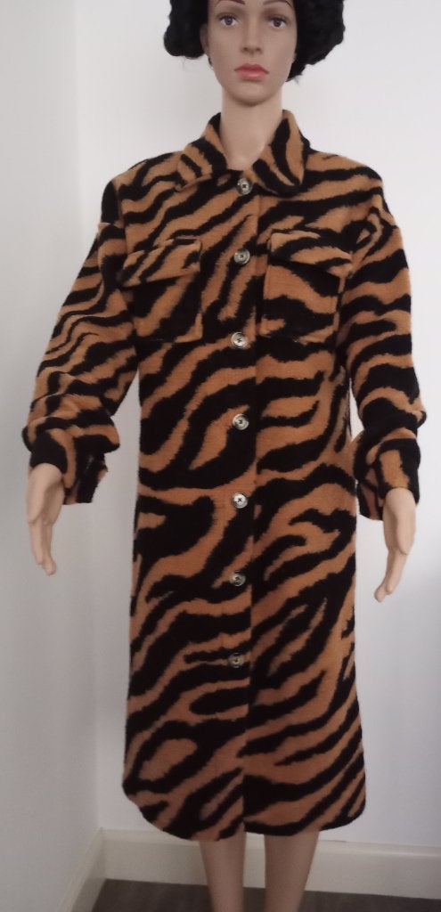 winterjas  panter superstaat  ruime M, Ophalen of Verzenden, Zo goed als nieuw, Maat 46/48 (XL) of groter, Bruin
