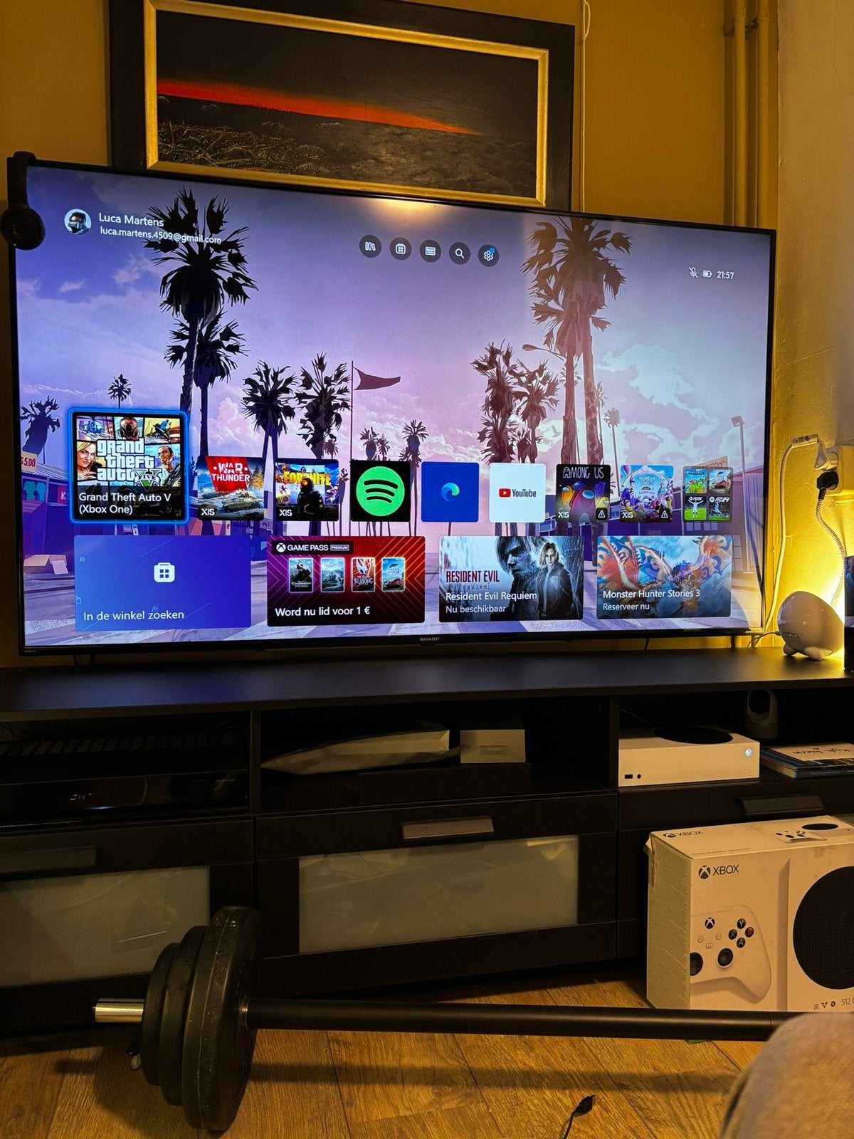 Tv 70 inch, Ophalen, 50 Hz, Zo goed als nieuw, 100 cm of meer