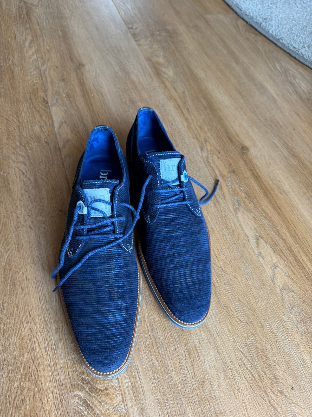 Blauwe herenschoenen mt41 - Braend zgan - modern en modieus, Blauw, Ophalen of Verzenden, Zo goed als nieuw, Veterschoenen