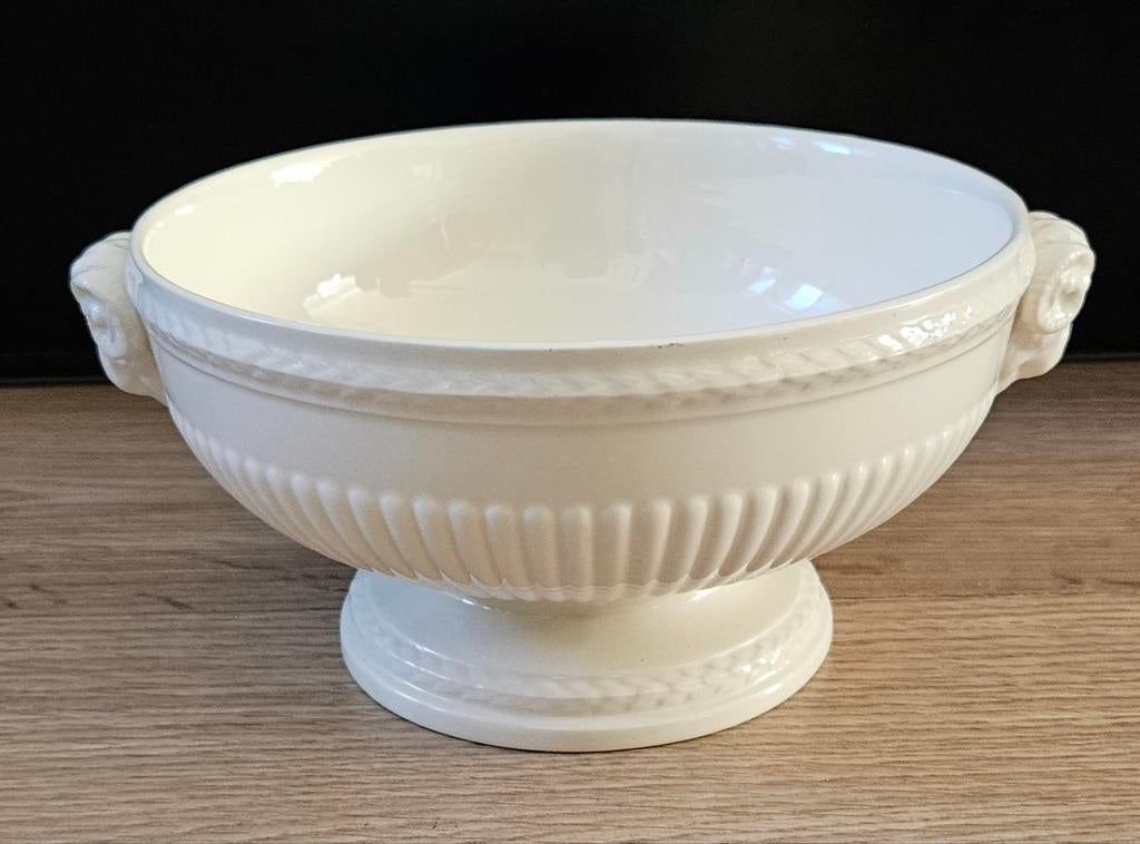 Wedgwood Edme saladeschaal, Huis en Inrichting, Keuken | Servies, Ophalen, Aardewerk, Wedgwood, Schaal of Schalen