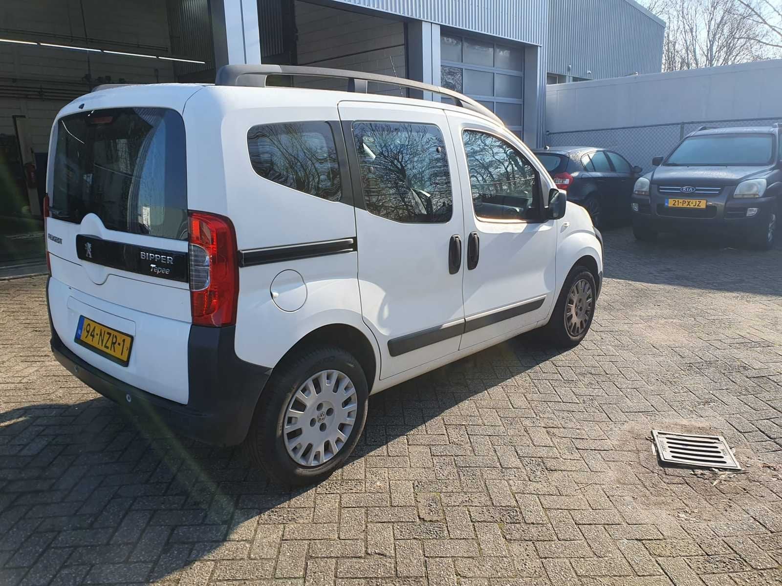 Peugeot Bipper Tepee 1.4i *, 94-NZR-1, Auto's, Voorwielaandrijving, Euro 5, 15 km/l, 4 cilinders