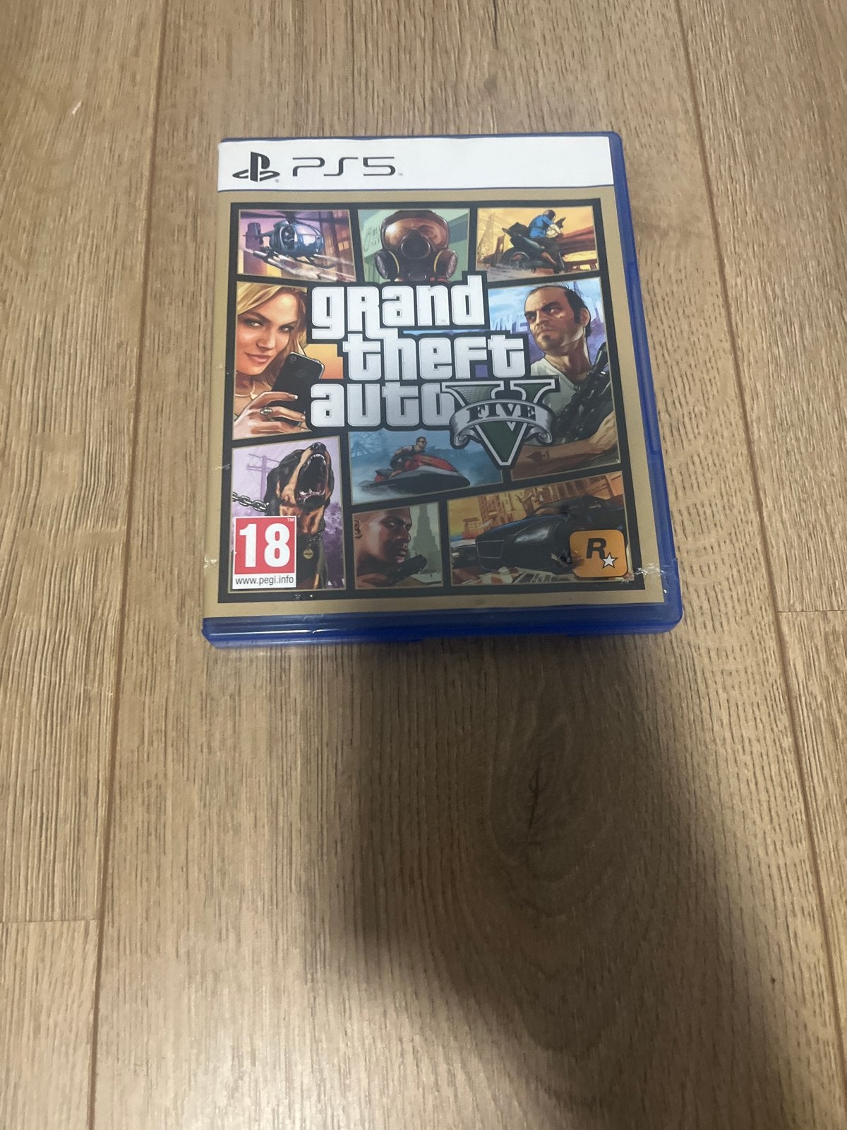 Grand Theft Auto V (GTA 5) PS4 & PS5, Online, Vanaf 18 jaar, Zo goed als nieuw, 3 spelers of meer