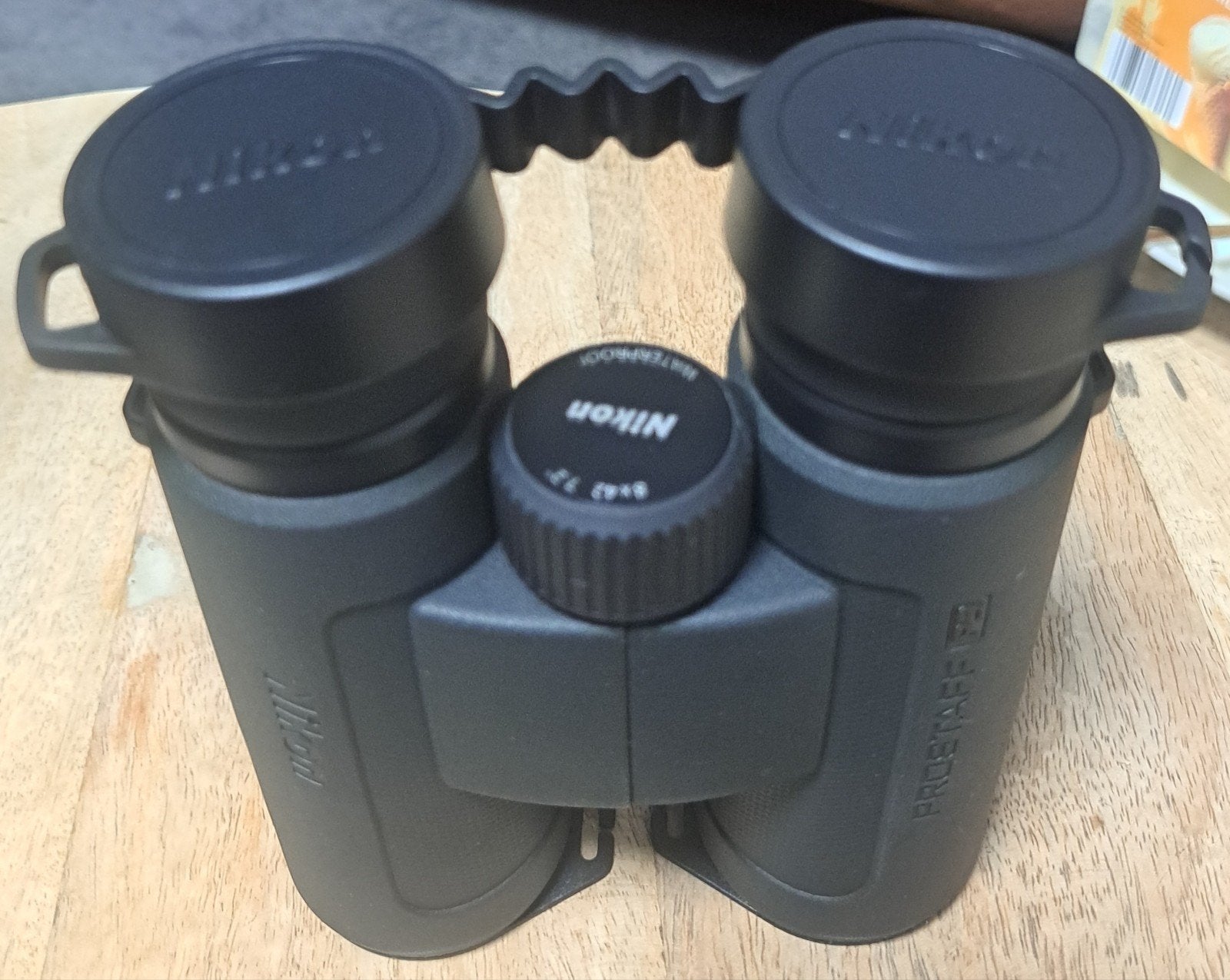 Nikon PROSTAFF P3 8x42 Verrekijker - Nieuw in doos, Dakkant (recht), Nieuw, Ophalen of Verzenden, 8 tot 12x