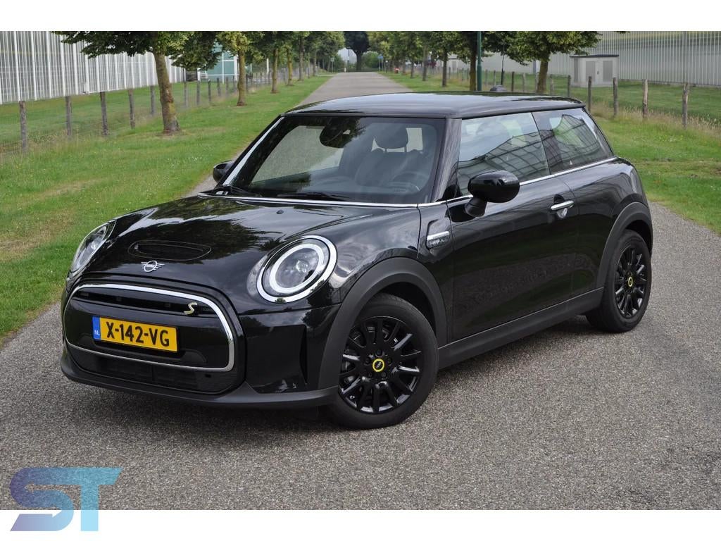 MINI Cooper SE CAMDEN (bj 2024, automaat), Auto's, Mini, 4 stoelen, Leder en Stof, 184 pk, 30 min