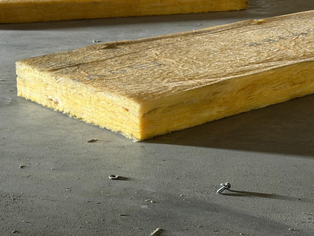 Glaswol isolatie 10 cm dik – €3 per m², Ophalen, Gebruikt, Muurisolatie, 15 m² of meer