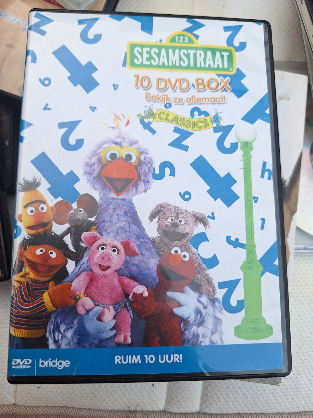 Sesamstraat 10 DVD Box - Ruim 10 uur kijkplezier!, Cd's en Dvd's, Ophalen