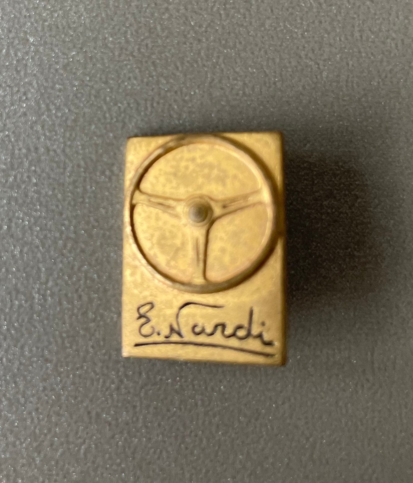 Origineel speldje Nardi (stuurwielen), Ophalen of Verzenden, Gebruikt, Transport, Speldje of Pin
