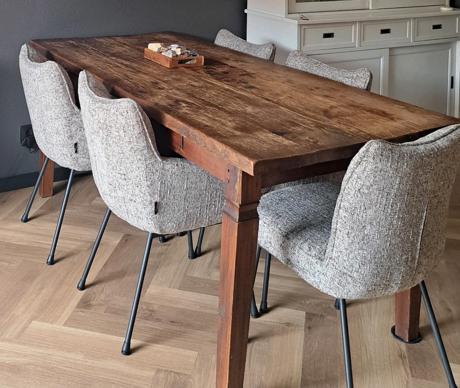 Kloostertafel (kan NIET uit elkaar) ZONDER STOELEN