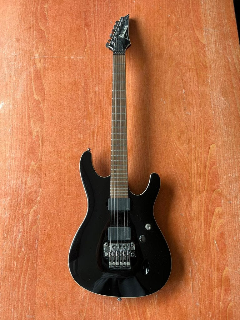 Ibanez S920E-BK Premium - Elektrische gitaar, Ophalen, Zo goed als nieuw, Solid body, Ibanez